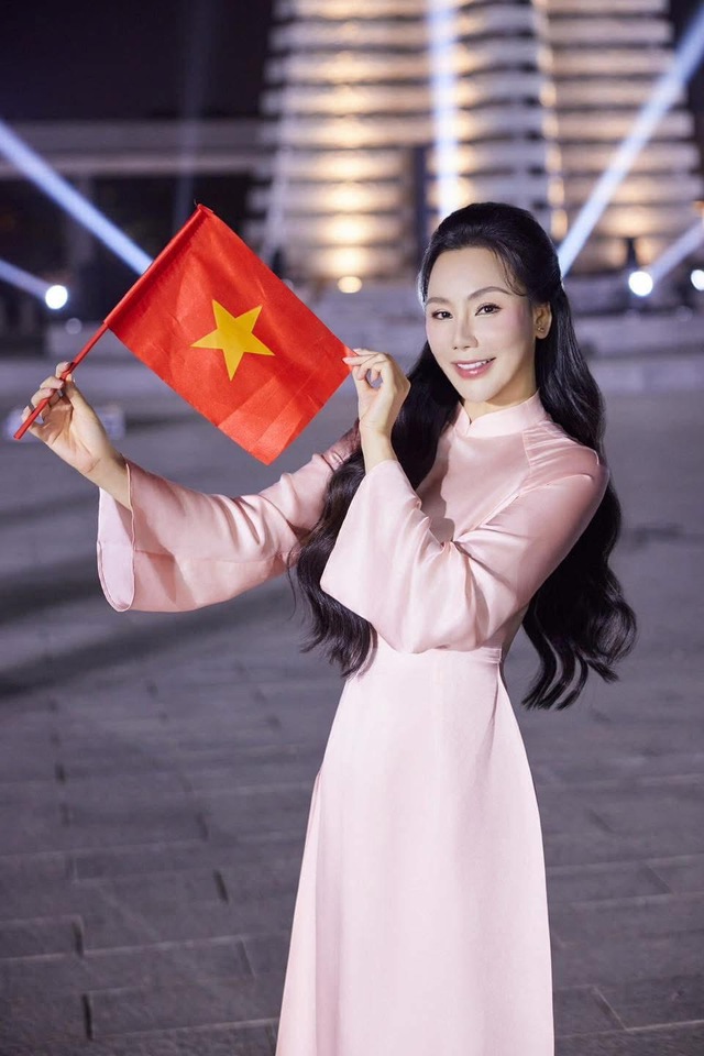 Nữ ca sĩ Việt là thủ khoa trường quân đội, trả lời cực thông minh khi bị đồn là đại gia- Ảnh 1.