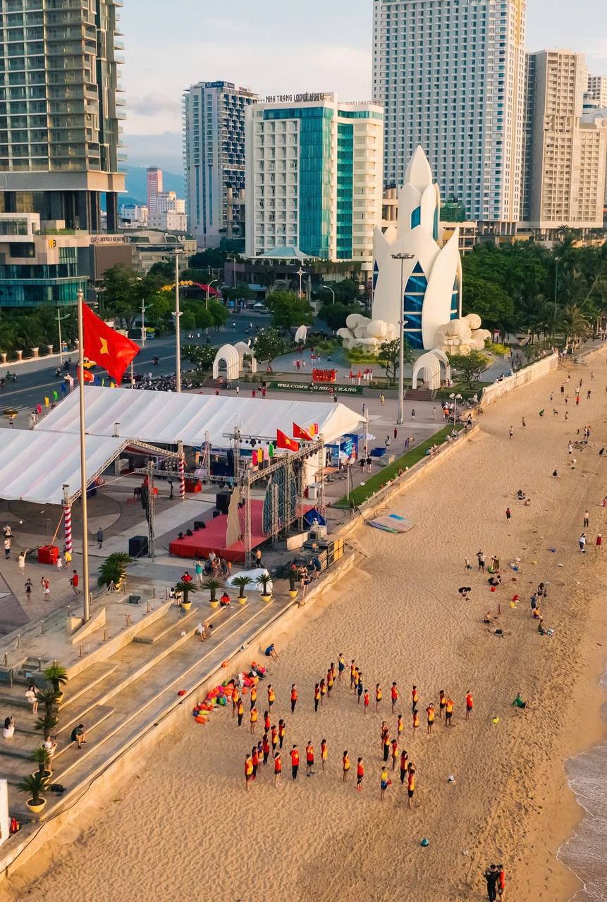 30/4: Bảo tàng Lịch sử Quân sự tạm ngưng đón khách vì quá tải, Đà Lạt lại mang đến khung cảnh khác lạ hiếm thấy- Ảnh 27.