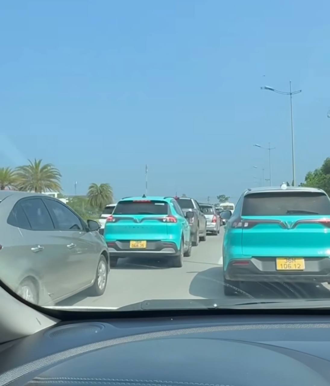 30/4: Bảo tàng Lịch sử Quân sự tạm ngưng đón khách vì quá tải, Đà Lạt lại mang đến khung cảnh khác lạ hiếm thấy- Ảnh 16.