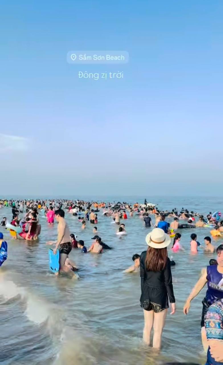 30/4: Bảo tàng Lịch sử Quân sự tạm ngưng đón khách vì quá tải, Đà Lạt lại mang đến khung cảnh khác lạ hiếm thấy- Ảnh 18.