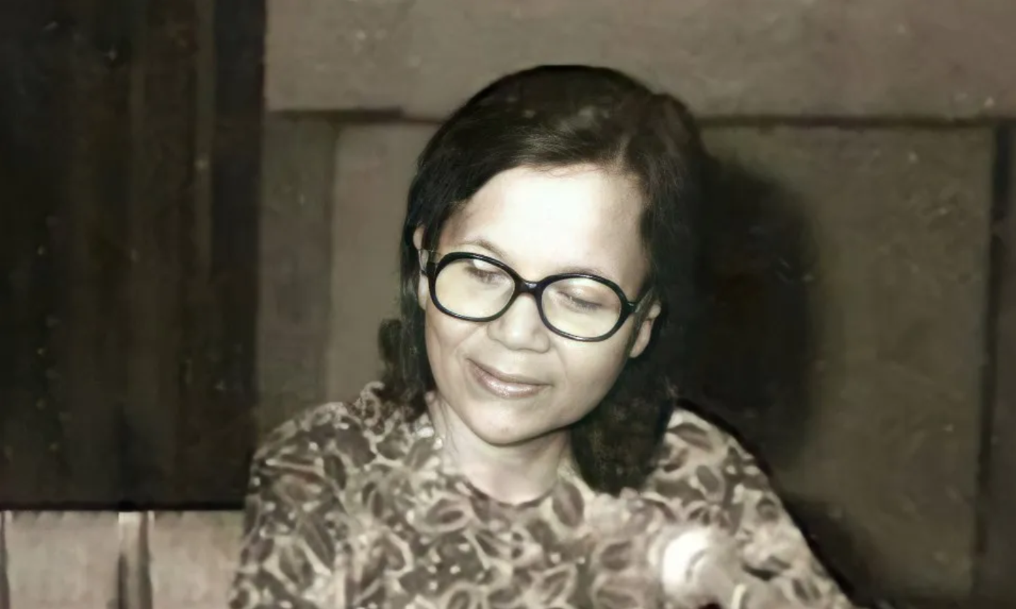 Người đọc Bản tin chiến thắng 30/4/1975: Tự học để trở thành phát thanh viên, trong túi lúc nào cũng có một cuốn sách- Ảnh 1.