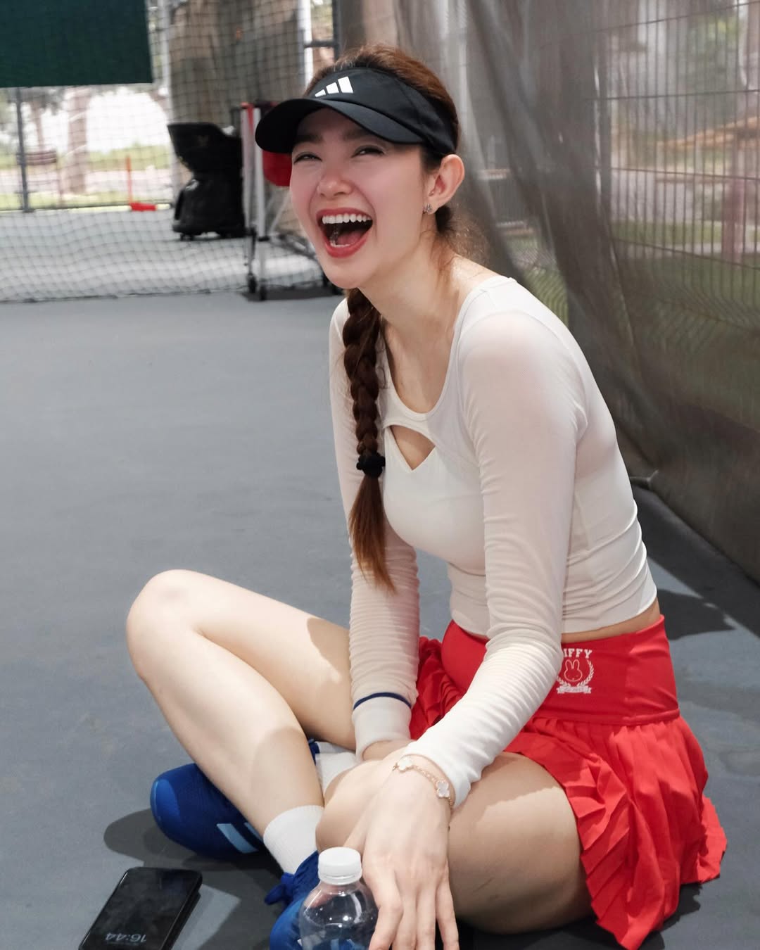 Vòng eo con kiến 
