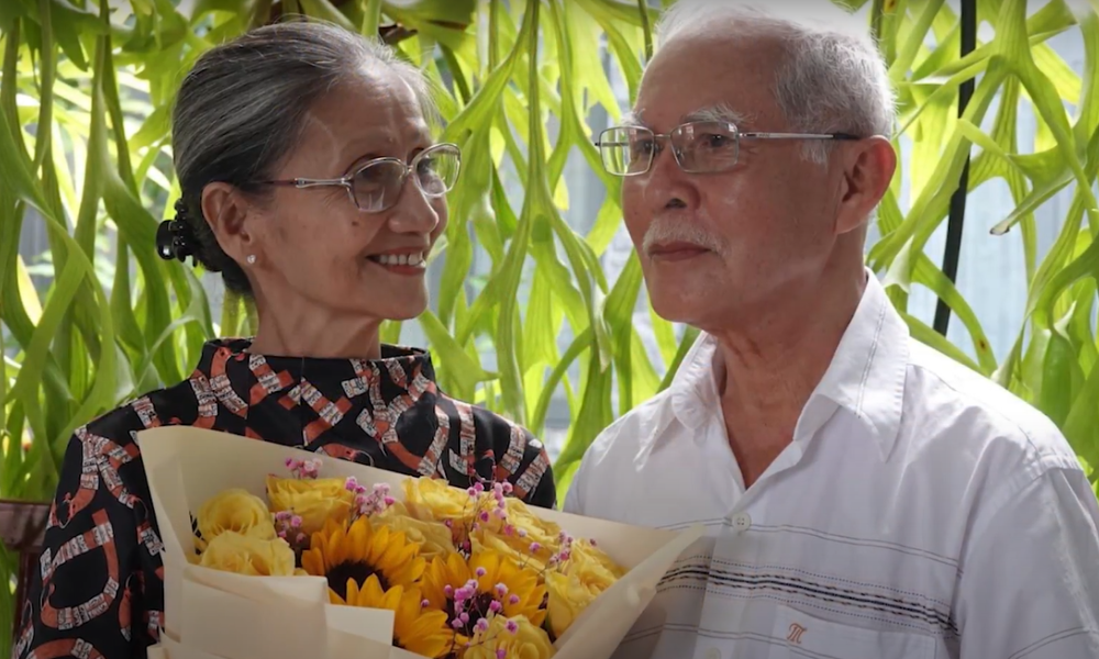 B&agrave; nội U70 khiến 