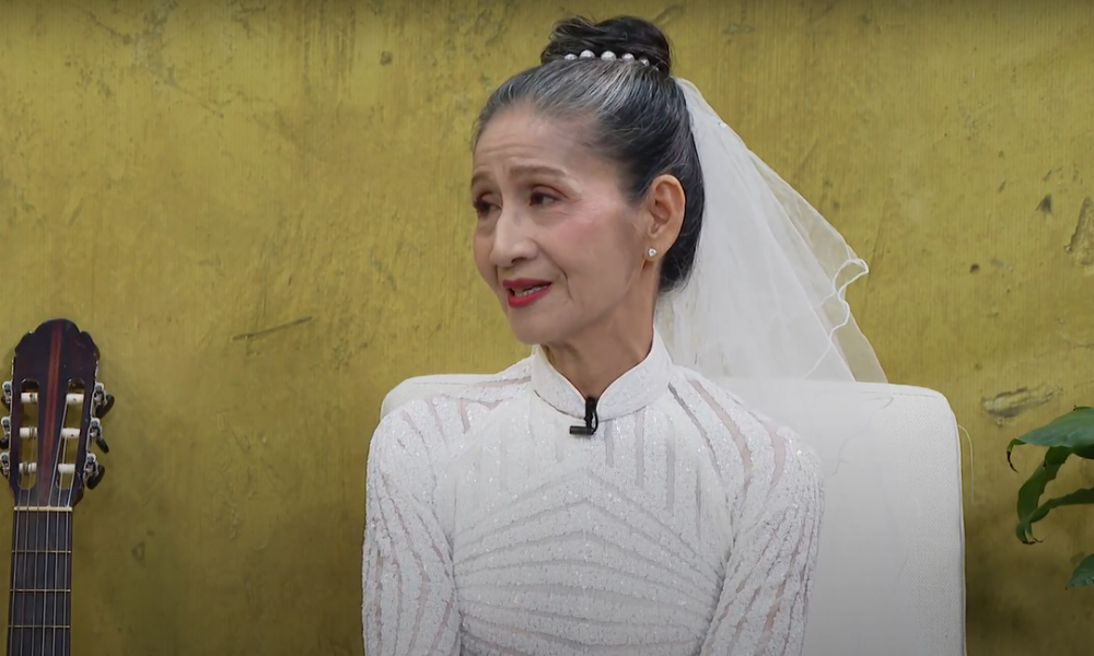 B&agrave; nội U70 khiến 