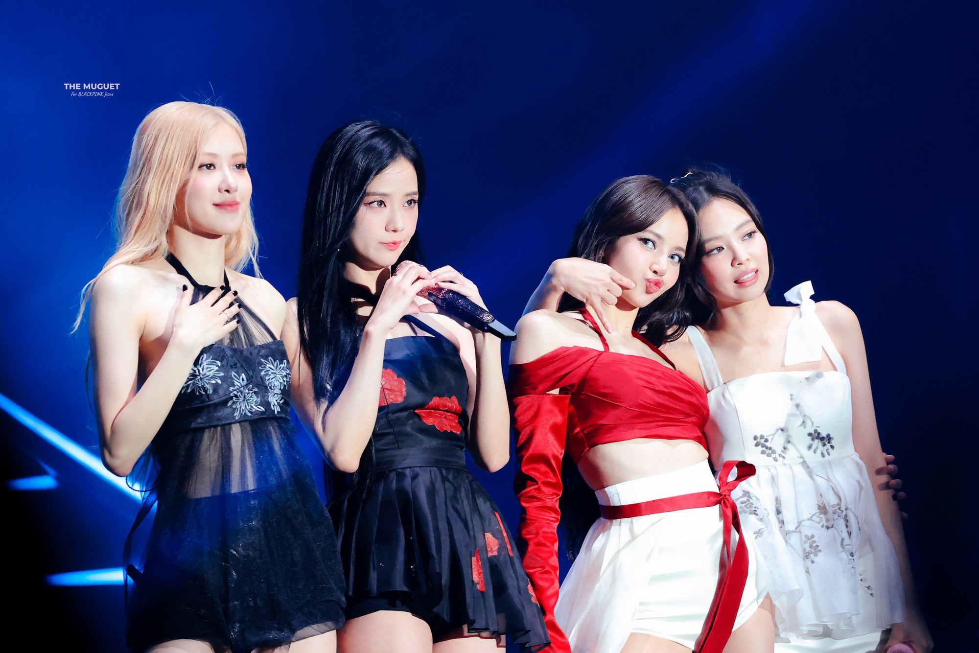 Quá khứ bị đào bới, dân mạng yêu cầu BLACKPINK xin lỗi- Ảnh 1.