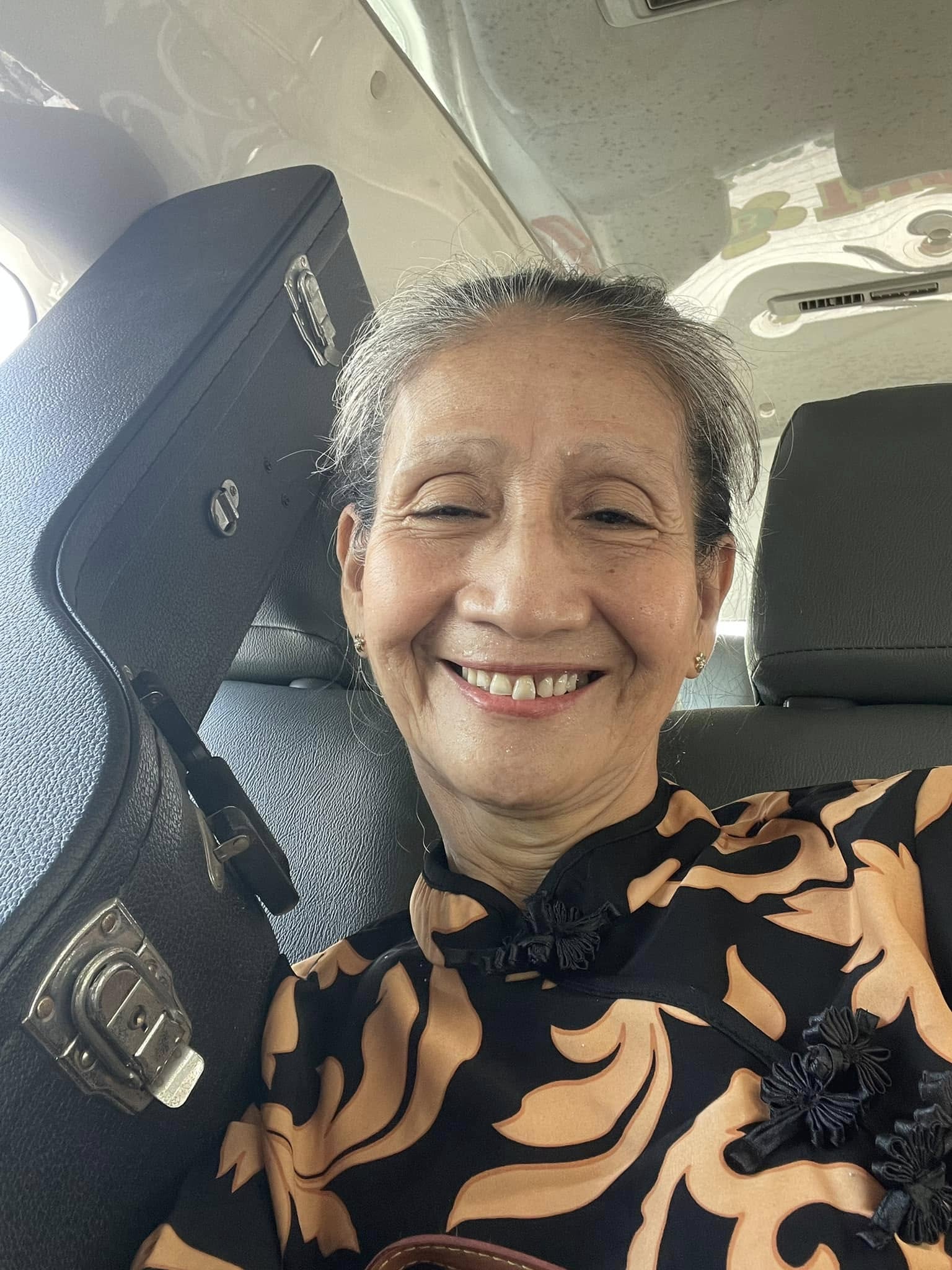 B&agrave; nội U70 khiến 