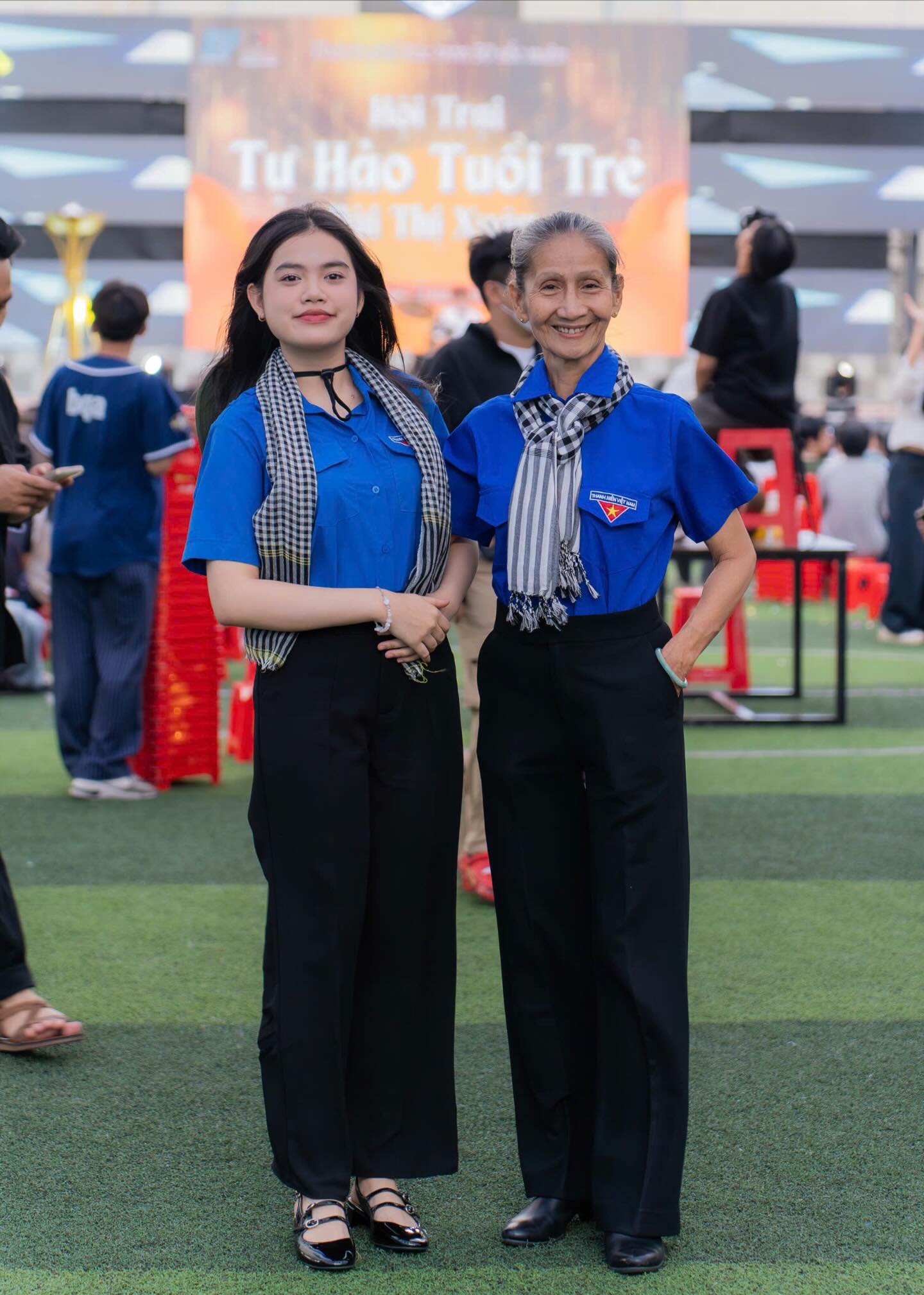 B&agrave; nội U70 khiến 