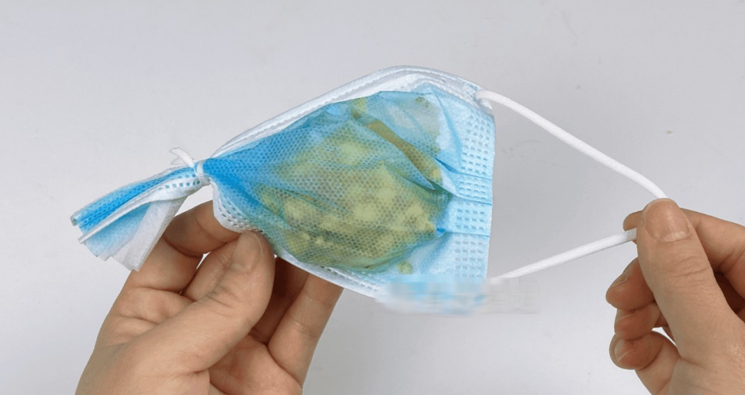 Nhỏ v&agrave;i giọt dầu gi&oacute; v&agrave;o củ gừng, hiệu quả 