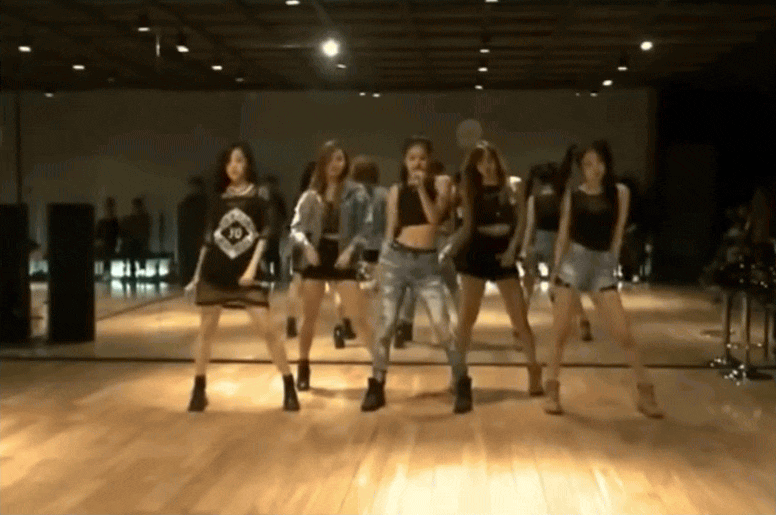 Quá khứ bị đào bới, dân mạng yêu cầu BLACKPINK xin lỗi- Ảnh 2.