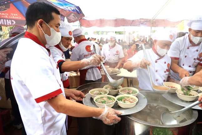 Hương vị phở 3 miền tại Festival phở H&agrave; Nội- Ảnh 1.