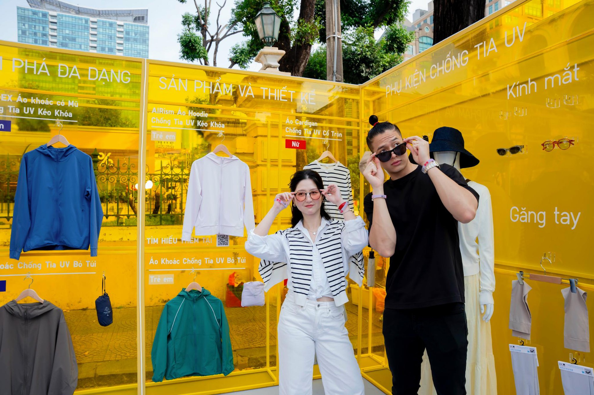 H&rsquo;Hen Ni&ecirc; v&agrave; loạt KOL đồng loạt gợi &yacute; outfit n&agrave;y cho chuyến du lịch m&ugrave;a h&egrave;- Ảnh 2.