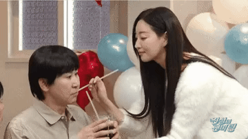 Hành động gây tranh cãi của Kim Sa Rang