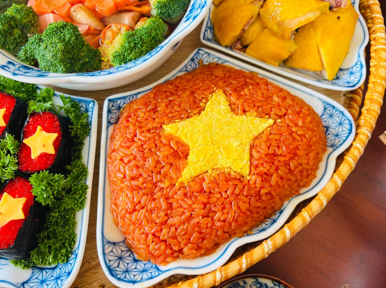 Chiêm ngưỡng mâm cơm 