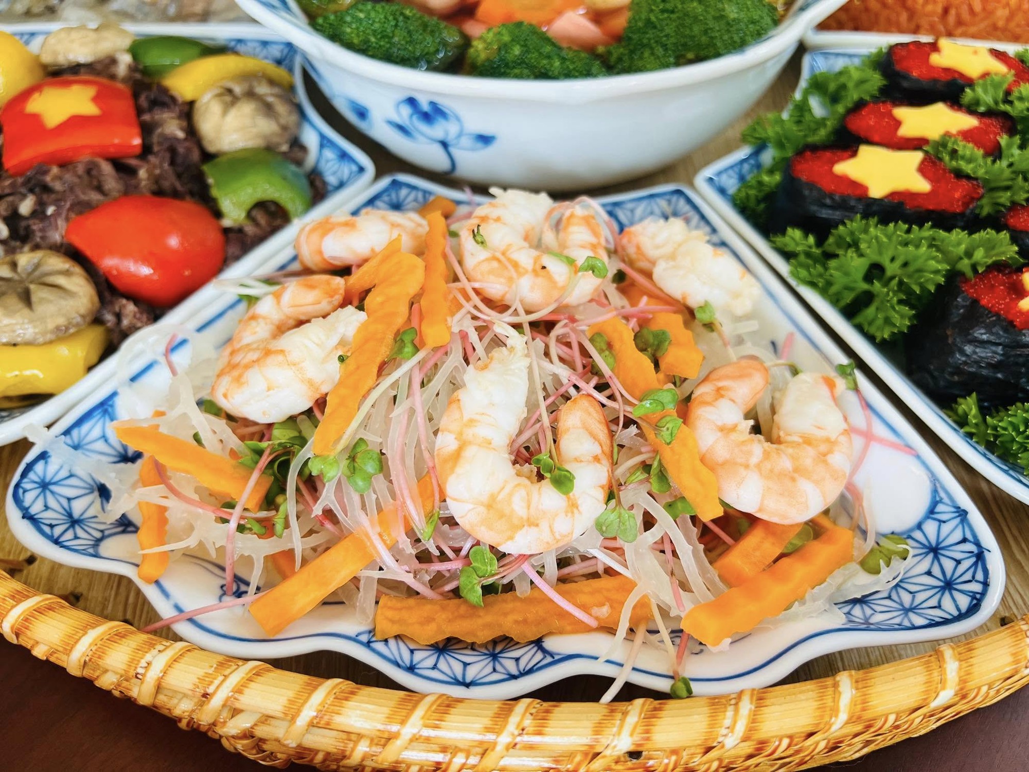 Chiêm ngưỡng mâm cơm 