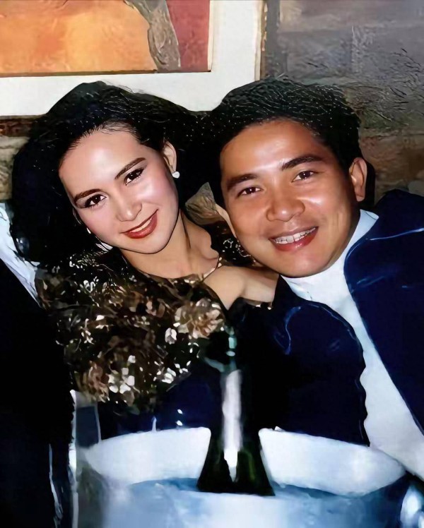 Ái nữ trùm sòng bạc khiến 1 danh ca say đắm bị ép hôn năm xưa, nay thành bà hoàng đất Macau- Ảnh 3.