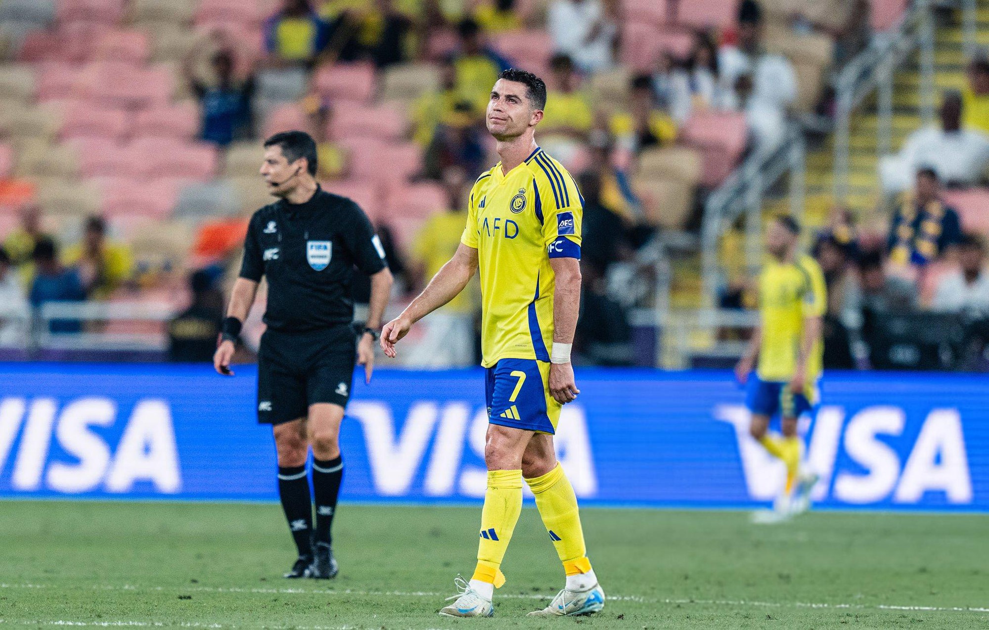 Hình ảnh đáng lo ngại của Ronaldo- Ảnh 2.