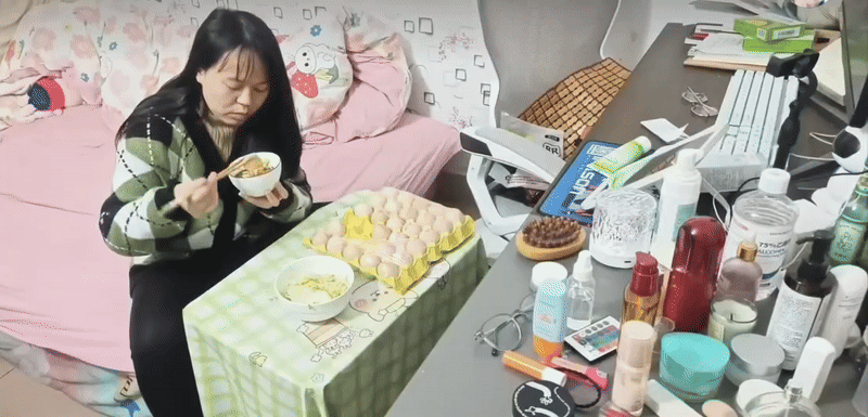Lương 21 triệu cô gái chỉ ăn bữa cơm 10k, tiêu không quá 40k mỗi ngày: Nín lặng khi biết lý do tiết kiệm- Ảnh 1.