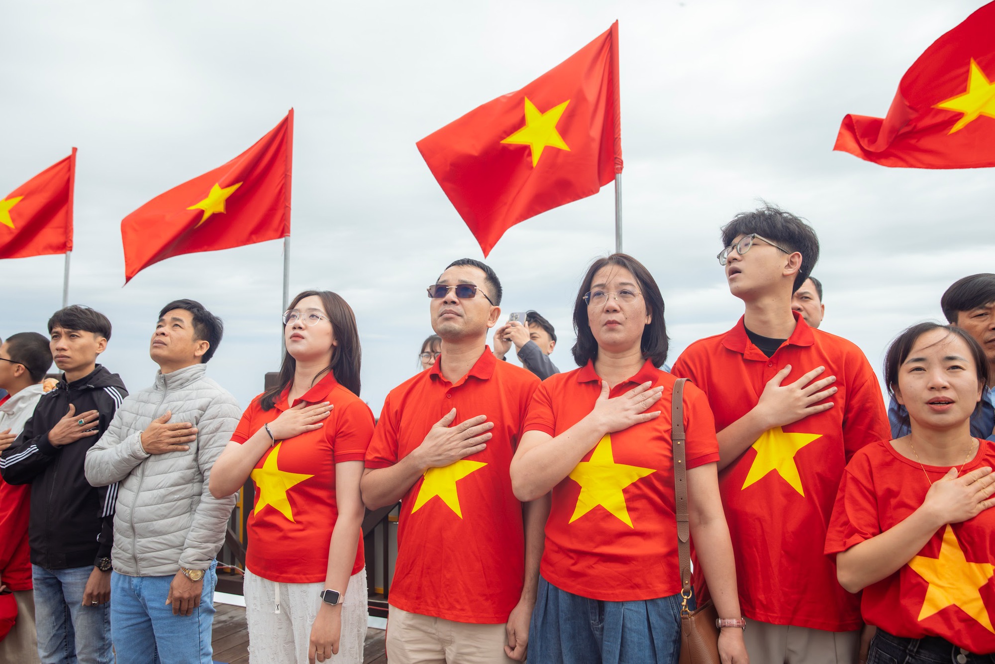 Top điểm du lịch miền Bắc “nóng” nhất lúc này- Ảnh 3.