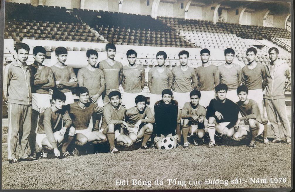 Chuyện chưa kể về trận cầu thống nhất Bắc - Nam sau ngày non sông liền một dải- Ảnh 6.