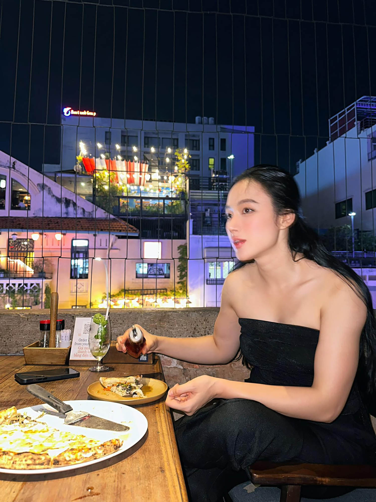 Choáng với sắc vóc hiện tại của Angela Phương Trinh- Ảnh 1.