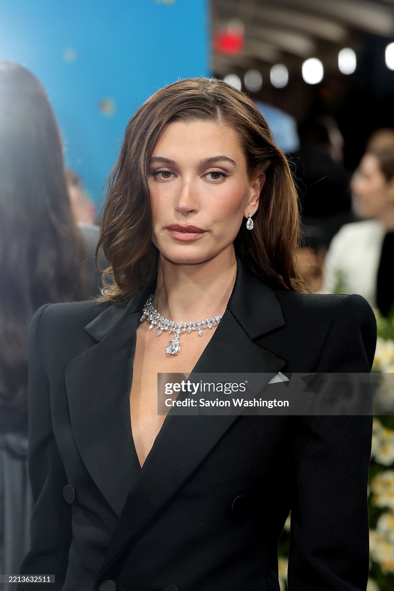 30 triệu lượt xem cách Hailey Bieber chiến thắng hung thần Getty: Hoá ra là mẹo Jennie vẫn dùng, thu nhỏ lỗ chân lông cực đỉnh!- Ảnh 3.