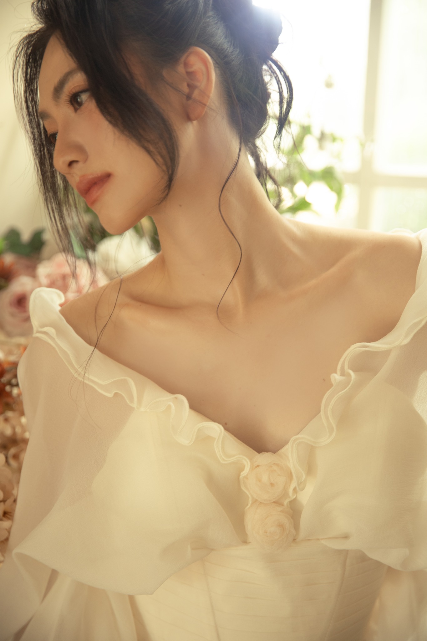 Phương Anh Đào chấp mọi camera, mặt bị quay cận cỡ này mà vẫn 