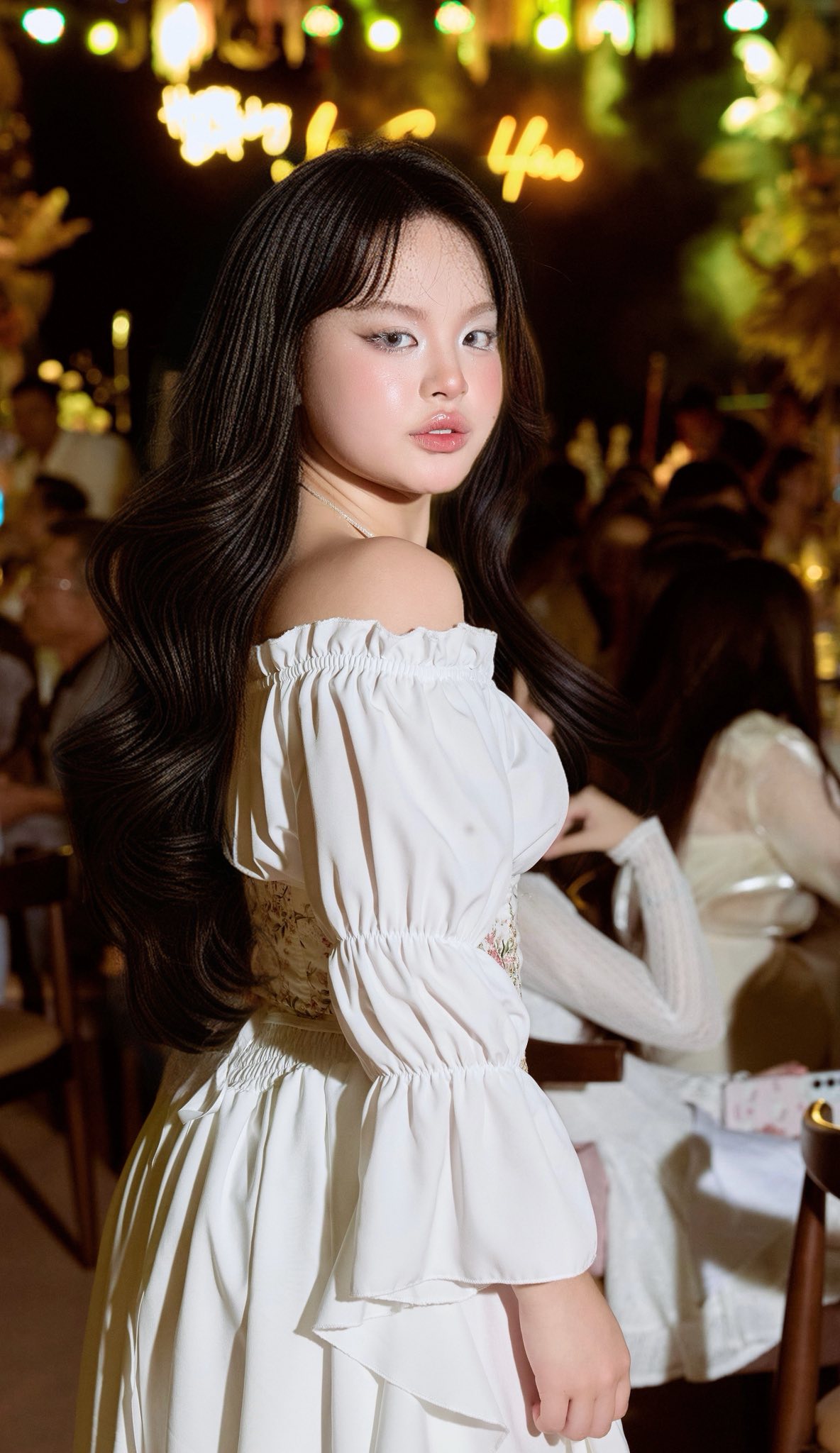 Dụi mắt nhận không ra visual tiểu thư nhà siêu mẫu Vbiz, tuổi 18 khác lạ thế này!- Ảnh 3.