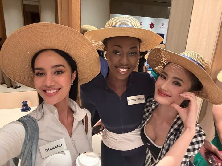 Hoa hậu Ý Nhi giữ phong độ ra sao trong ngày đầu nhập cuộc Miss World?- Ảnh 5. Hoa hậu Ý Nhi giữ phong độ ra sao trong ngày đầu nhập cuộc Miss World?- Ảnh 5.