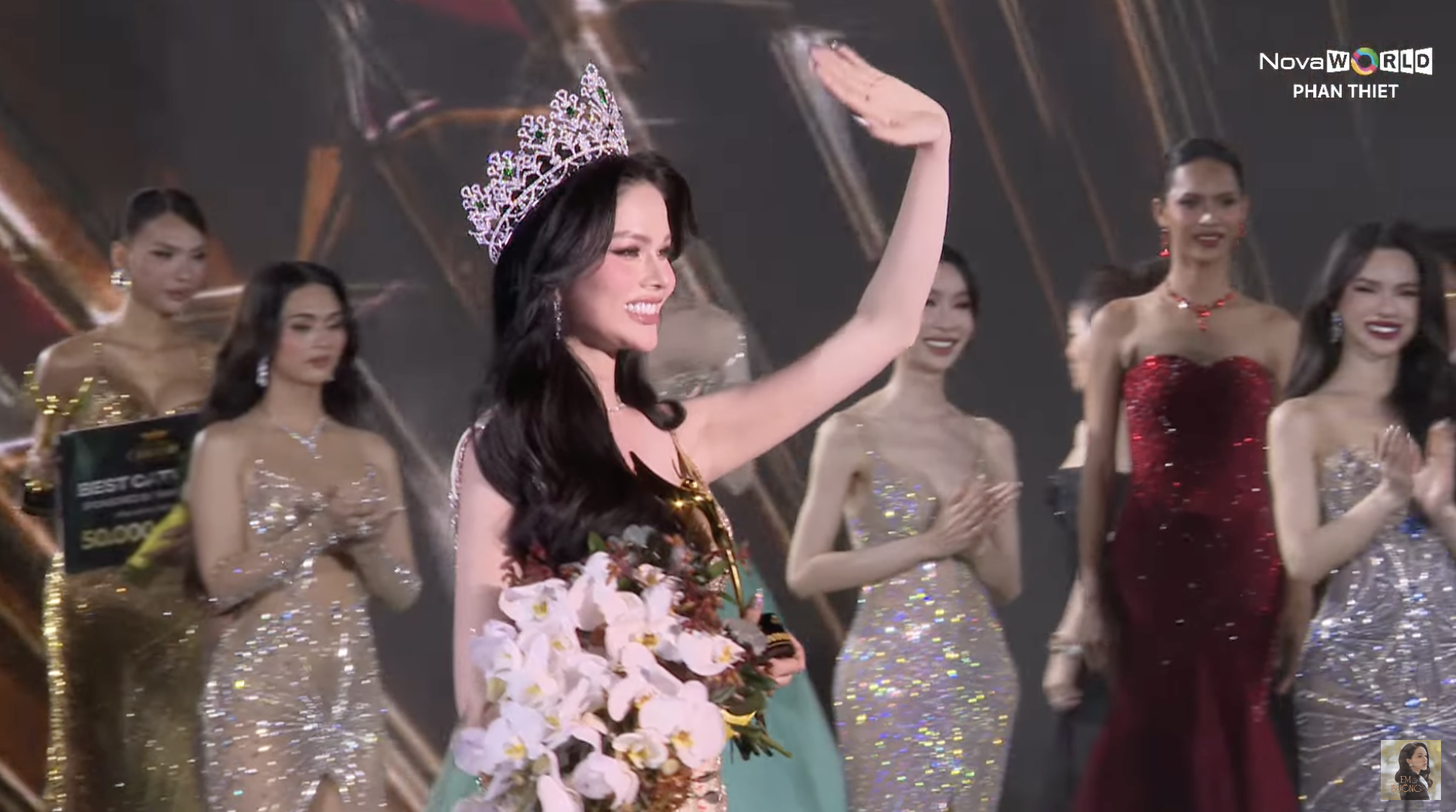 Tân Miss International Queen Vietnam Hà Tâm Như: Body 