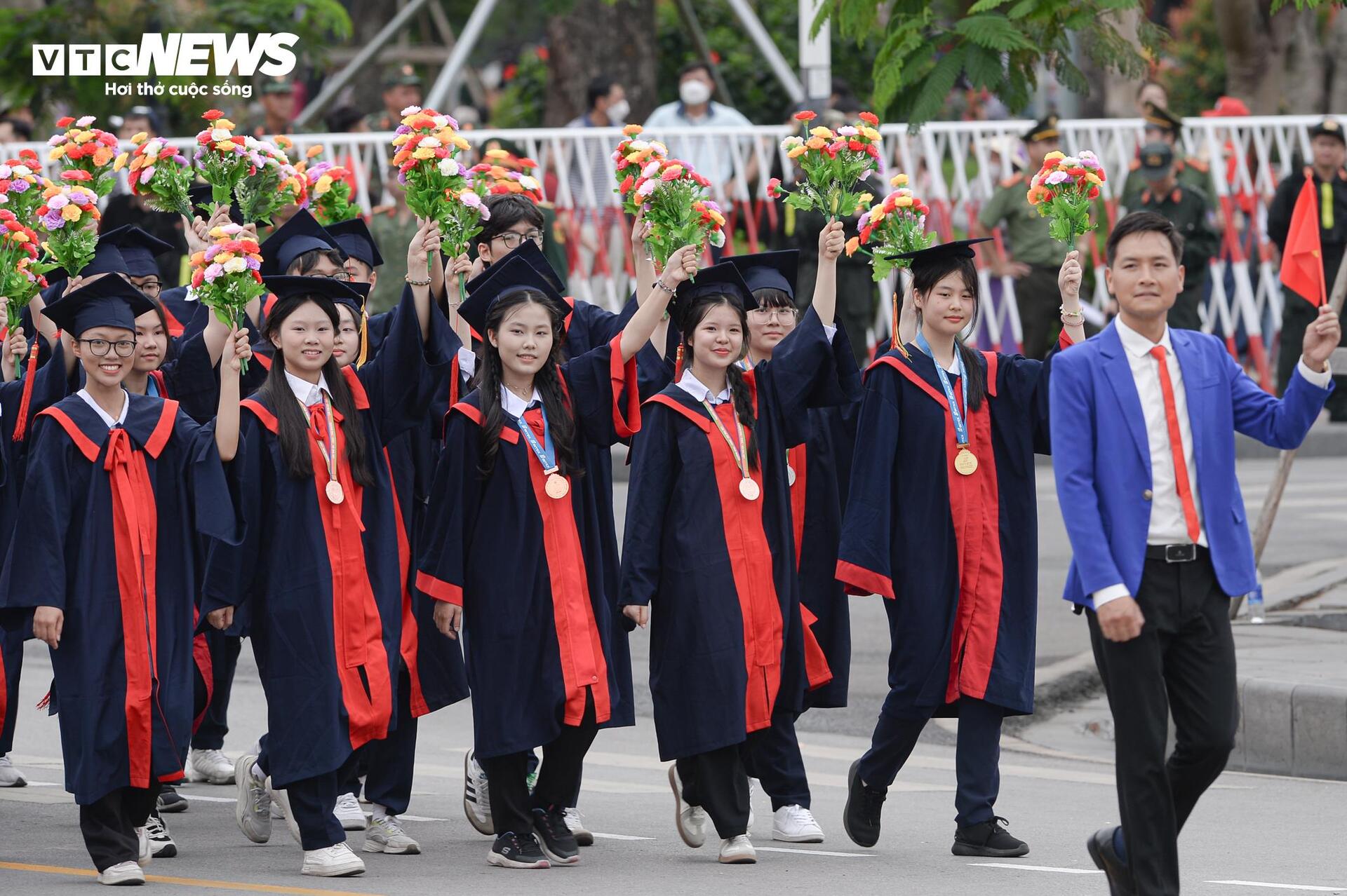 Cận cảnh tổng duyệt diễu binh, diễu hành mừng 70 năm Ngày Giải phóng Hải Phòng- Ảnh 18.