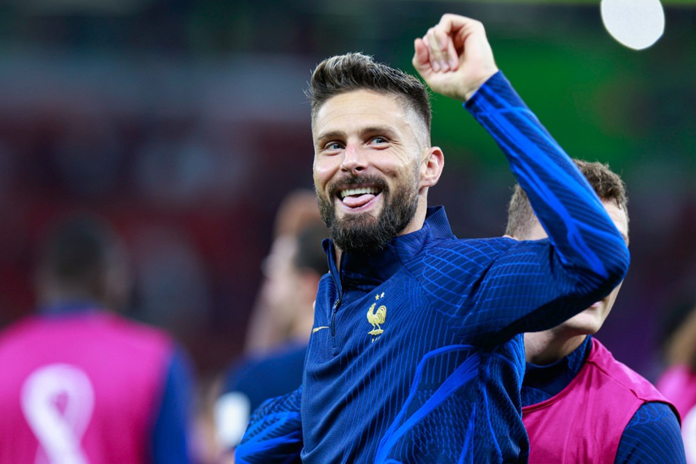Ngỡ ngàng trước diện mạo của sao bóng đá nếu là nữ: Ronaldo hóa cực phẩm, không thể nhận ra 