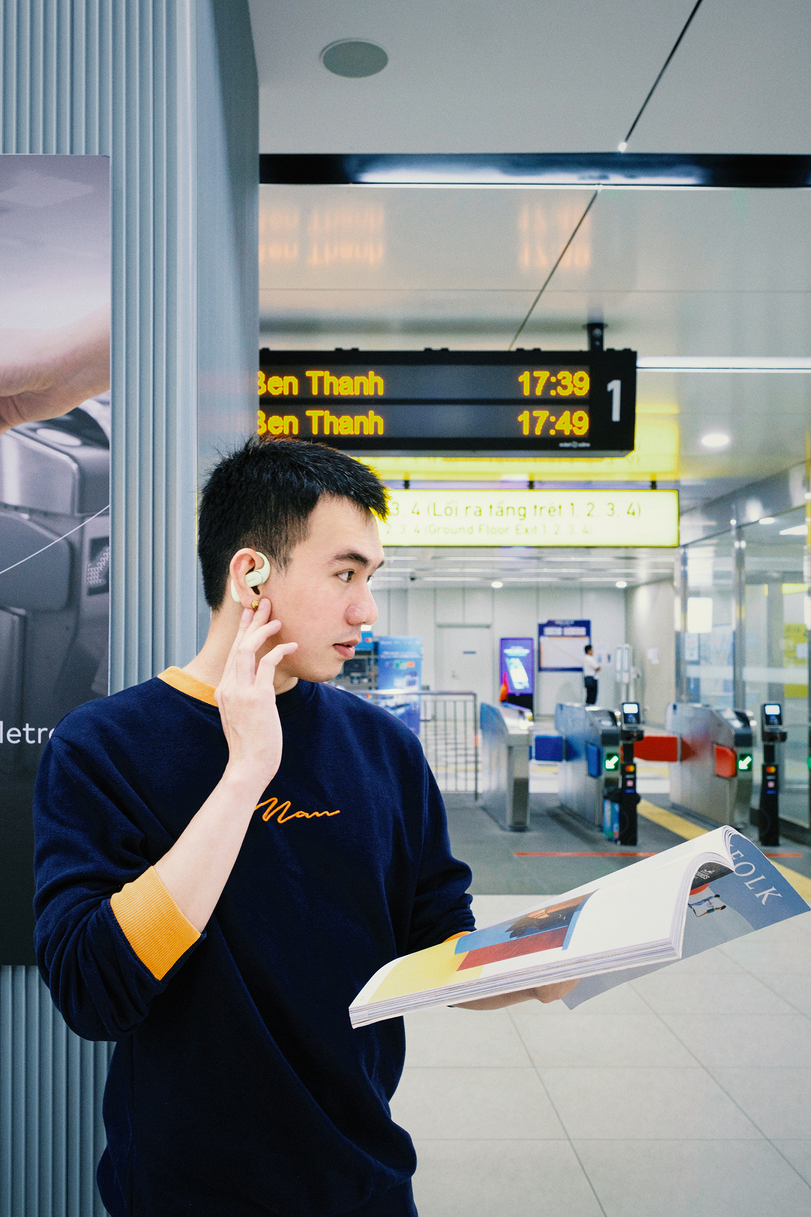Trải nghiệm mẫu tai nghe độc lạ, vừa nghe nhạc vừa “hóng” được mọi thứ xung quanh!- Ảnh 6.