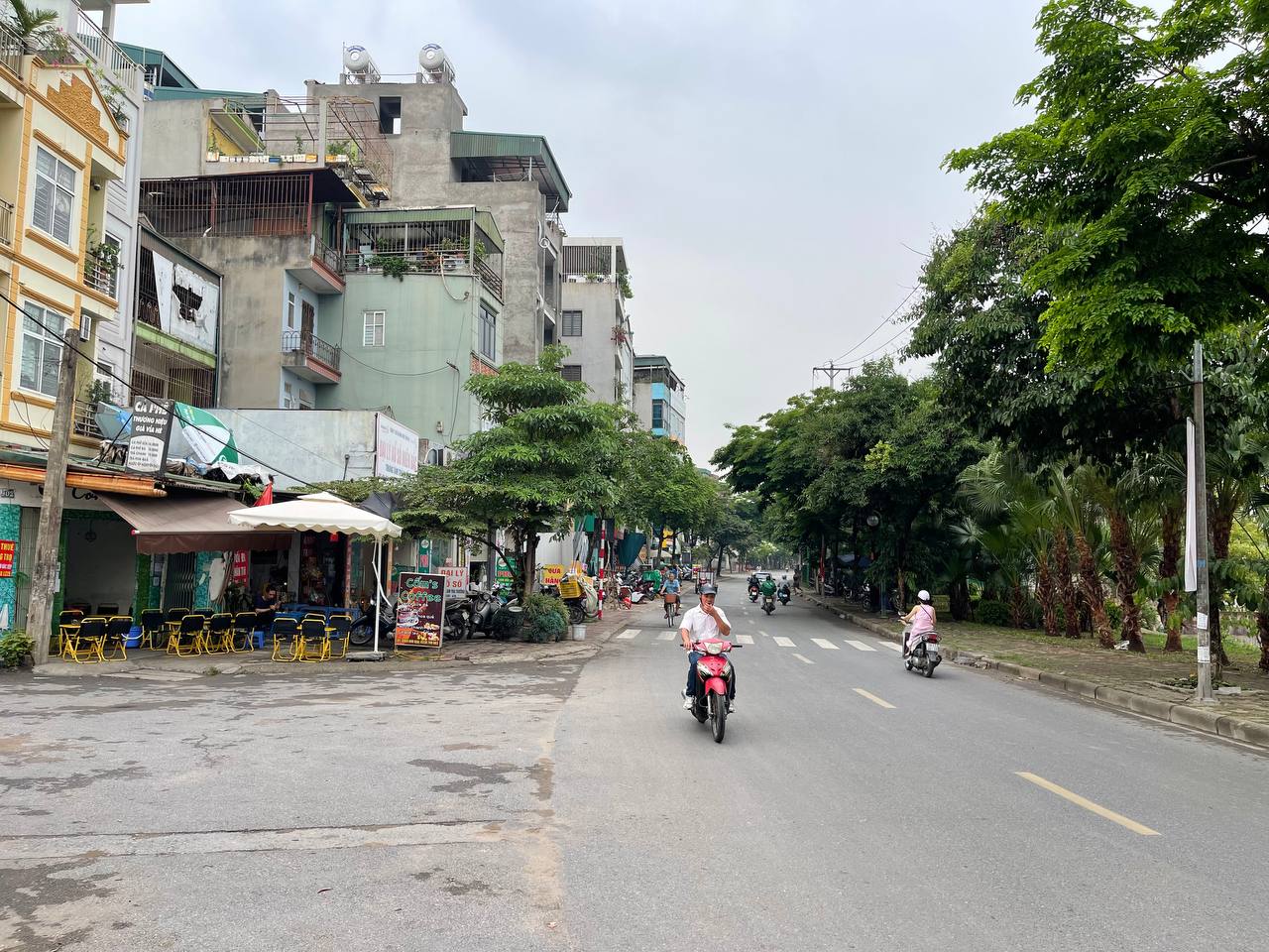 Vụ tai nạn liên hoàn ở Hà Nội: Nạn nhân kể lại giây phút bị ô tô tông trúng, tỉnh dậy đã ở trong viện- Ảnh 1.