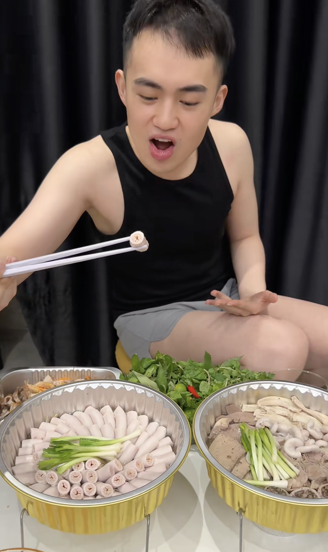 Hàng loạt video ăn lòng se điếu của người nổi tiếng bất ngờ viral trên TikTok, Tina Thảo Thi cũng bị réo tên- Ảnh 5.