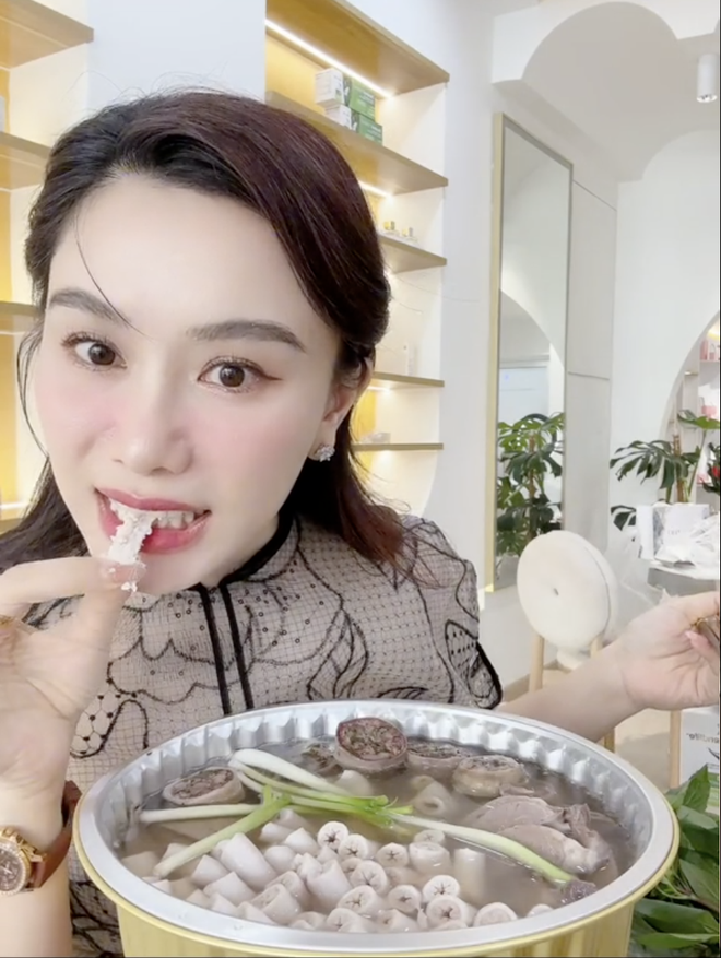Hàng loạt video ăn lòng se điếu của người nổi tiếng bất ngờ viral trên TikTok, Tina Thảo Thi cũng bị réo tên- Ảnh 10.