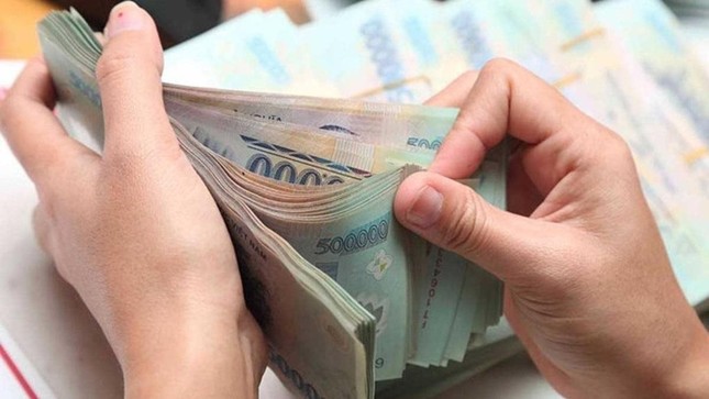 Nghỉ việc do sắp xếp bộ máy được hưởng ngay lương hưu kèm 2 chế độ- Ảnh 1.