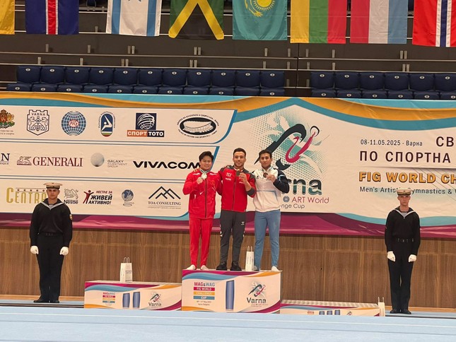 Việt Nam giành HCV World Cup thể dục dụng cụ sau 7 năm- Ảnh 1.