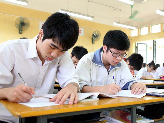 Chọn môn dễ nhất để học, còn lại phó mặc số phận: Lối tắt ôn thi của những sĩ tử "lười"- Ảnh 1.