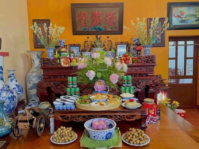 5 loài hoa cúng Rằm cứ đặt lên bàn thờ thì linh thiêng, gia tiên che chở, con cháu phúc lộc vẹn tròn- Ảnh 1.