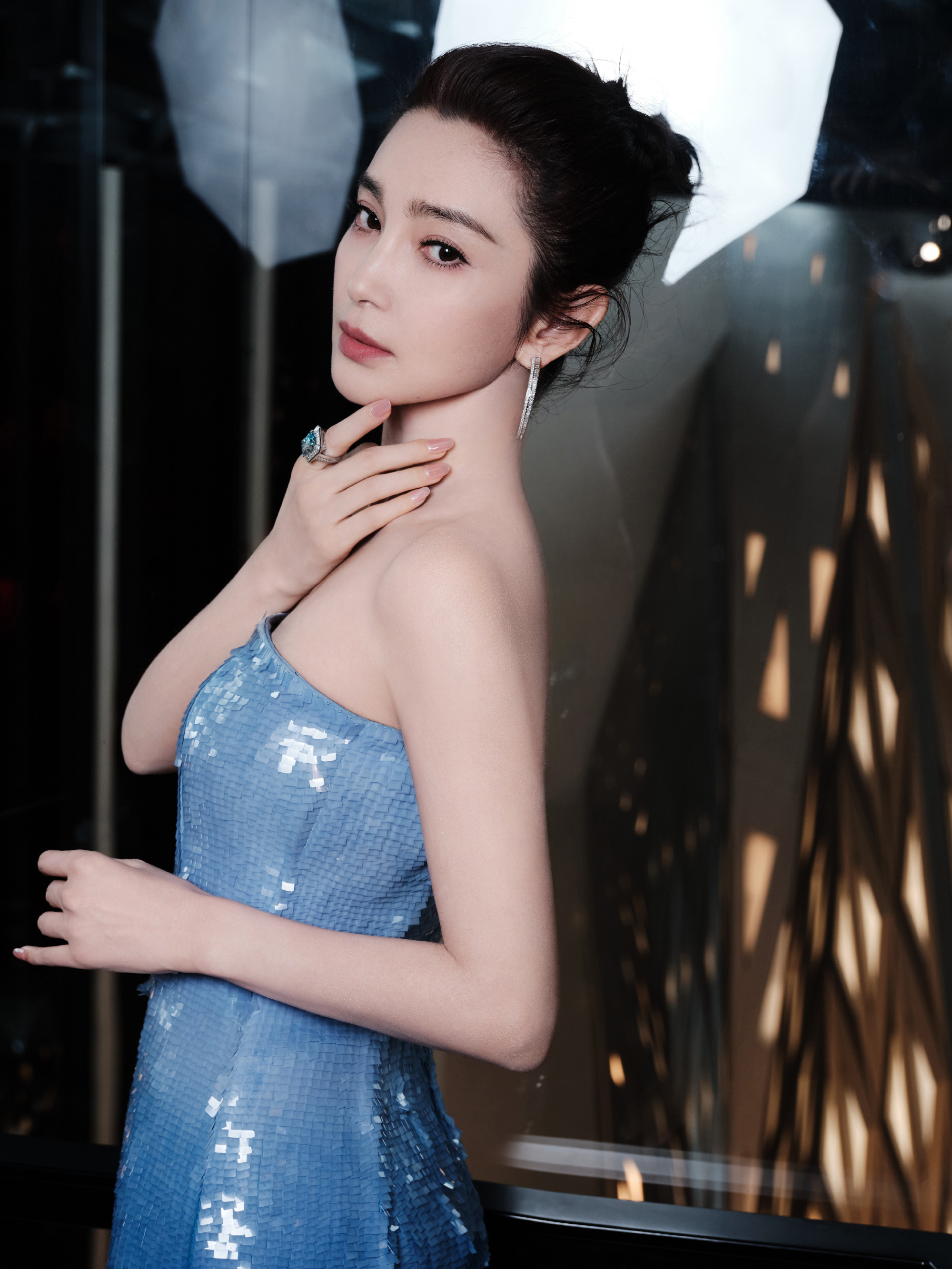 Xôn xao clip cặp sao lệch 23 tuổi thân mật khác thường ở sự kiện, nhà trai là mỹ nam tai tiếng nhất showbiz- Ảnh 6.