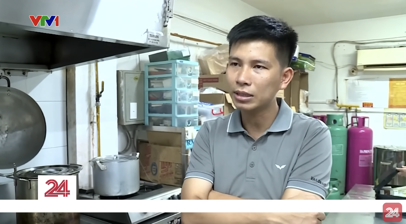 Lòng se điếu đựng trong thùng xốp có chữ lạ: Chủ quán Lòng Chát Hà Nội trả lời VTV lý do- Ảnh 1.