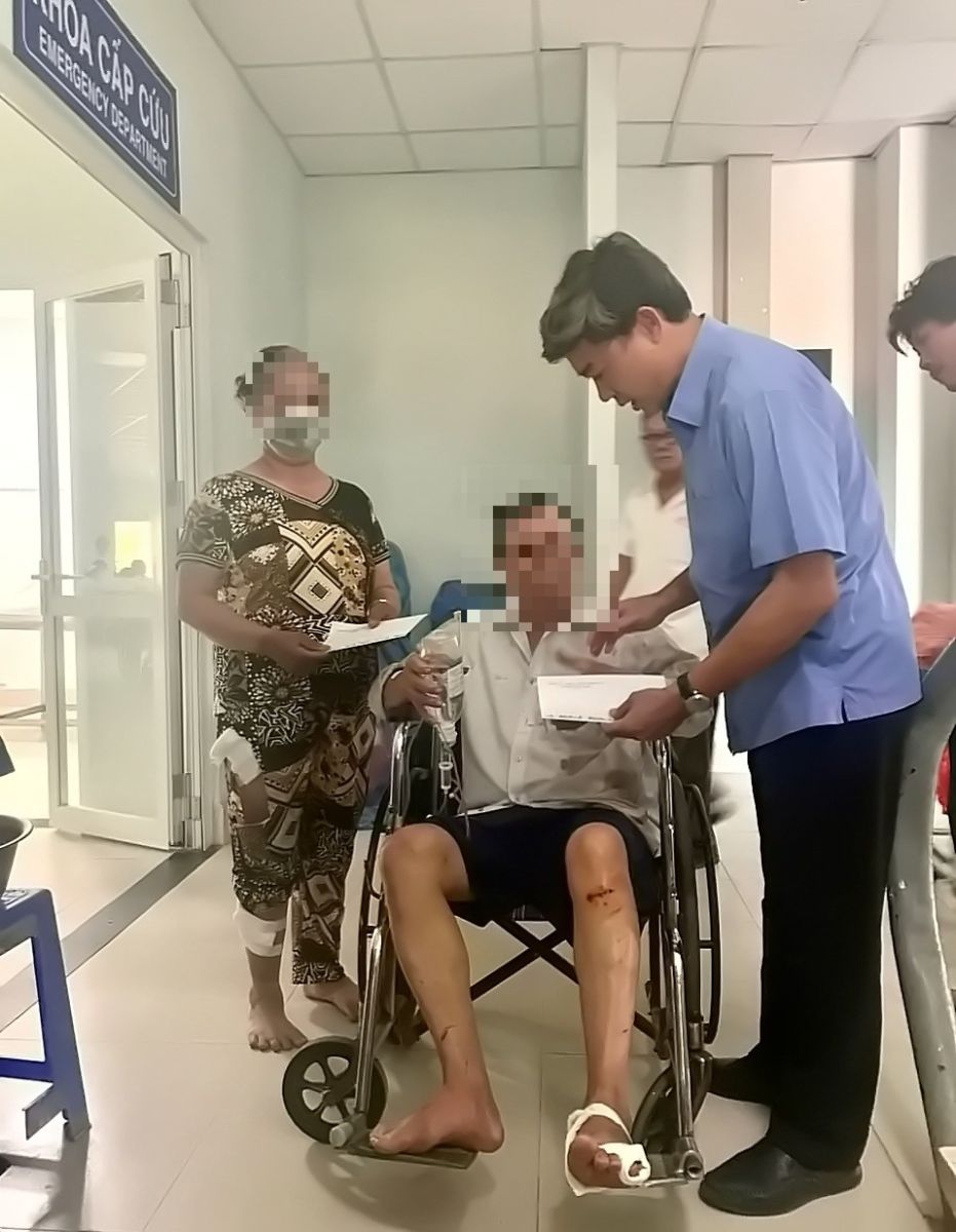 Thông tin mới vụ ô tô và xe máy rơi xuống hố sâu ở Tây Ninh- Ảnh 1.