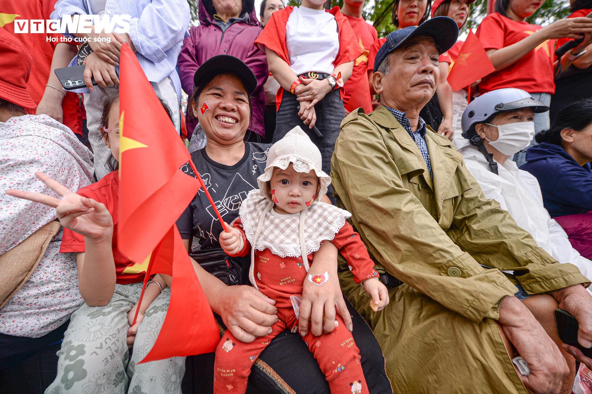 Dàn mô tô 'khủng' tham gia diễu hành, mừng 70 năm Giải phóng Hải Phòng- Ảnh 12.