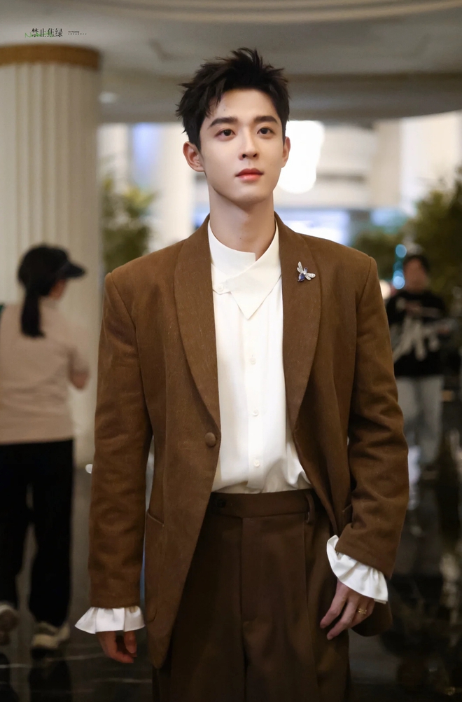 Chương Nhược Nam và Vương Hạc Đệ cùng dự event mà cứ ngỡ công chúa, hoàng tử- Ảnh 19.