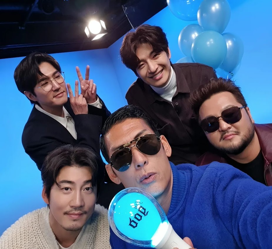 Idol Kpop lớn tuổi nhất lộ diện: Ra mắt lúc người khác Idol Kpop lớn tuổi nhất lộ diện: Ra mắt lúc người khác