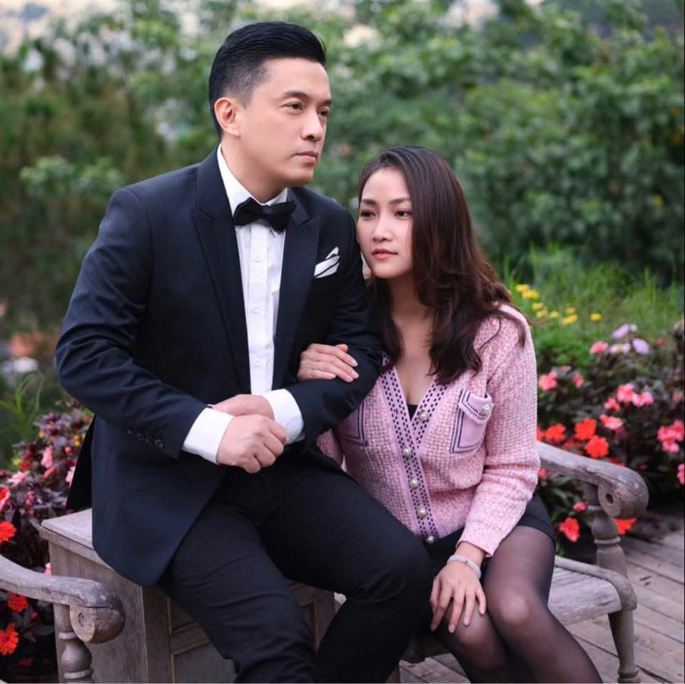 HOT: Lam Trường và vợ kém 17 tuổi bí mật đón con thứ 2- Ảnh 6. HOT: Lam Trường và vợ kém 17 tuổi bí mật đón con thứ 2- Ảnh 6.