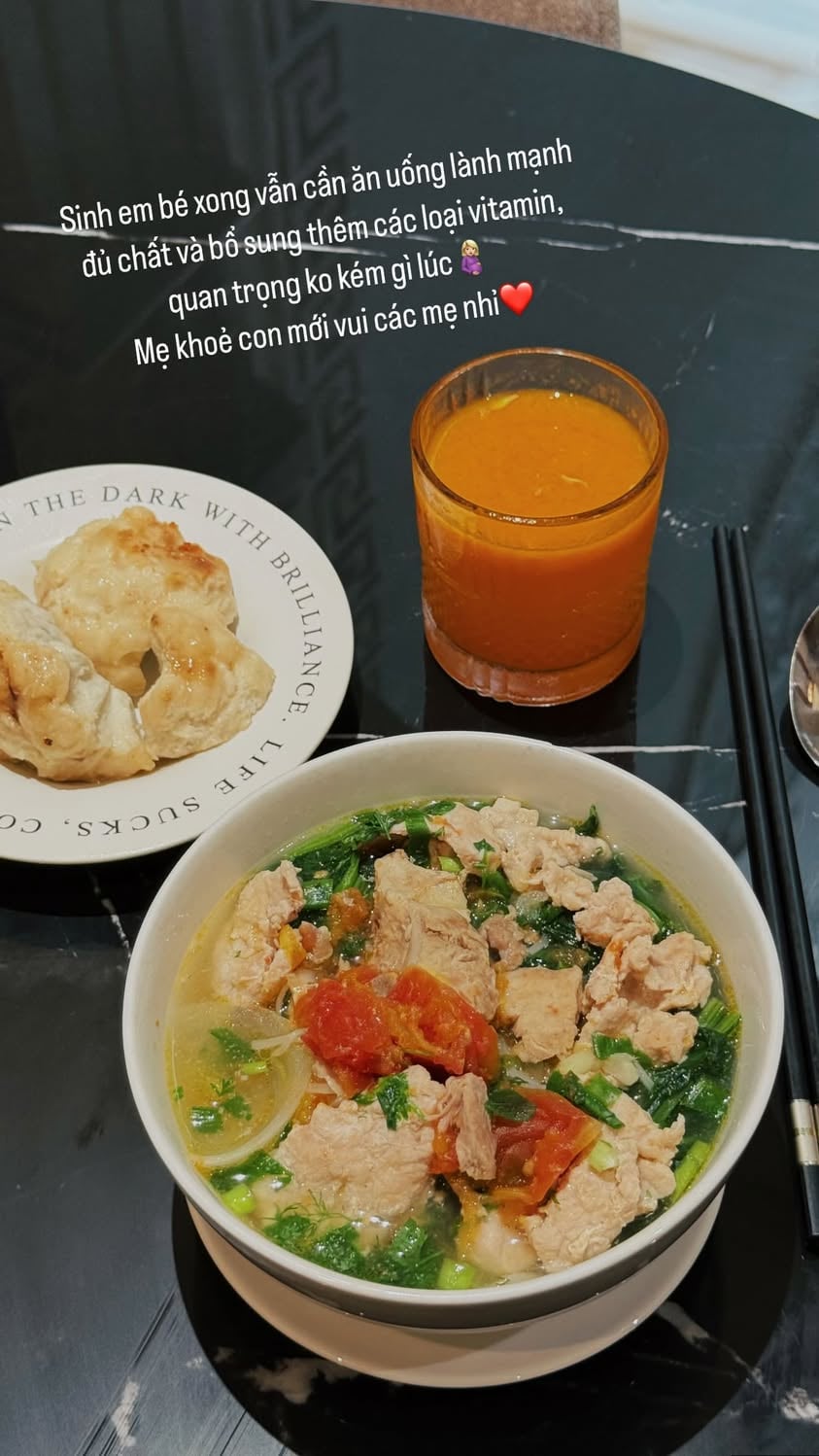 Ở cữ mà Mai Ngọc vẫn ăn uống theo kiểu này, người chê kỉ luật, khắt khe quá đà, người khen không tiếc lời- Ảnh 2.