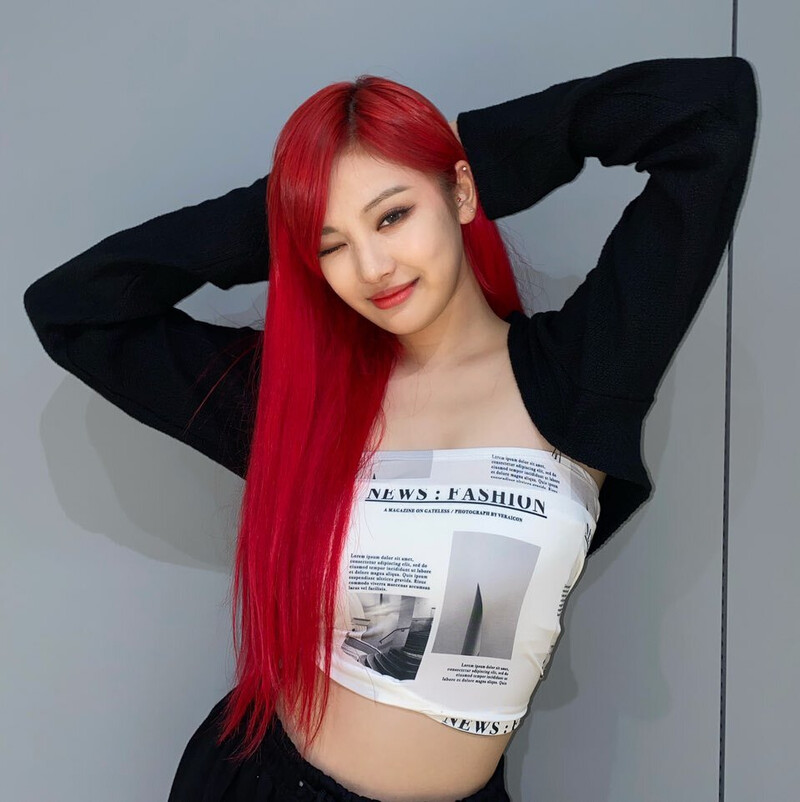 Nữ thần thế hệ mới dẫu xinh nhưng vẫn khiến fan bó tay vì màu tóc như “chưa có tiền nhuộm lại”- Ảnh 11.