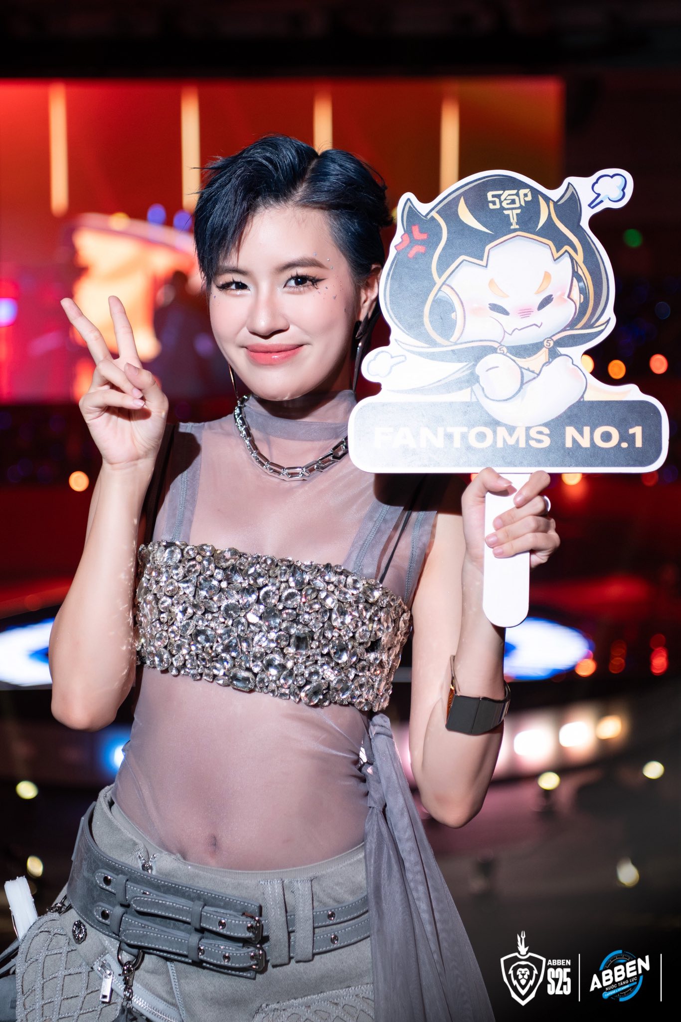 Pháo lần đầu diễn Sự Nghiệp Chướng, “var” thẳng người cũ trên sân khấu- Ảnh 4.