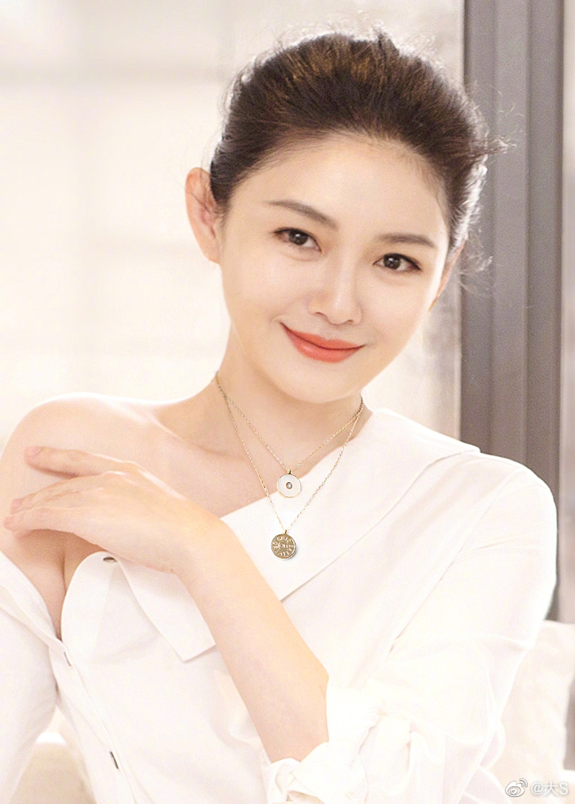 Phát hoảng với thân hình héo mòn đến mức da bọc xương của chồng Từ Hy Viên sau 100 ngày mất vợ- Ảnh 4.